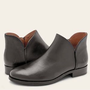👢💕 FRYE LADIES MELISSA LEATHER SHOOTIE BLACK BOOTIES SZ 9